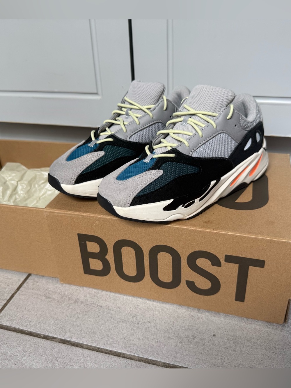 Adidas Yeezy Boost 700 V1 Wave Runners kids 3.5Y
